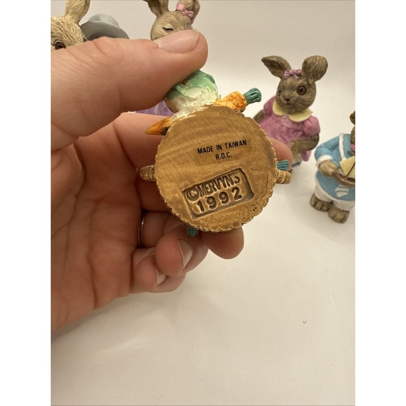 Vintage Mervyn's Easter Bunny Figurines~ Set Of 6 - Picture 8 of 10